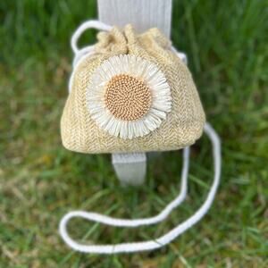 Straw Bucket with Daisy Crossbody Bag